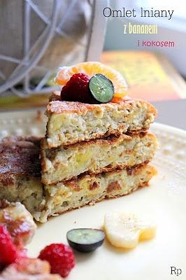 Omlet lniany z bananem i kokosem