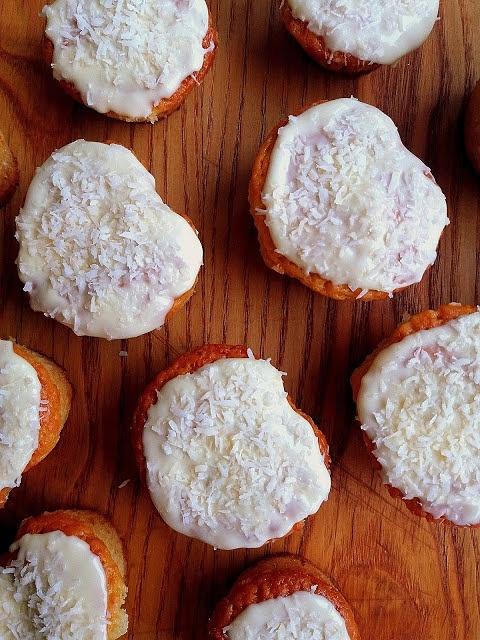Muffiny z Raffaello kokosowe z pralinkami i czekoladą