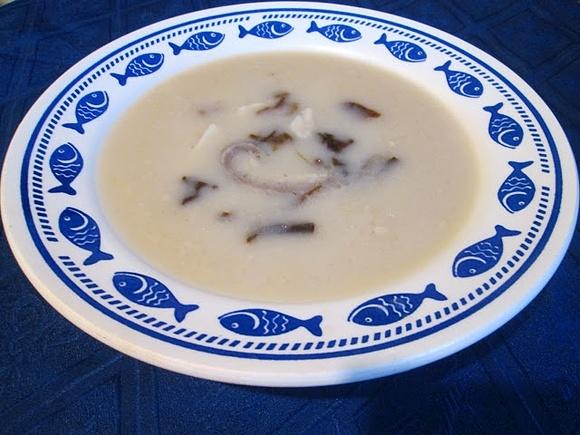 Żurek wielkanocny ze śledziem
