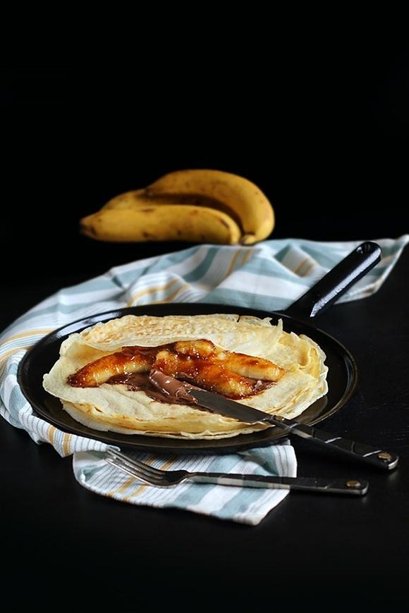 Naleśniki z nutellą i karmelizowanymi bananami