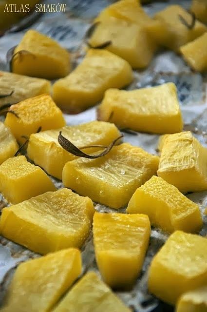 Pieczona dynia z rozmarynem i oliwą