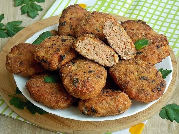 Kotlety mielone z pieczarkami