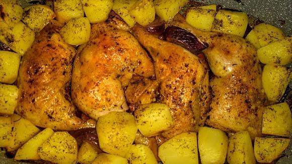 Kurczak z chorizo - jednogarnkowe danie inspirowane nigellą lawson