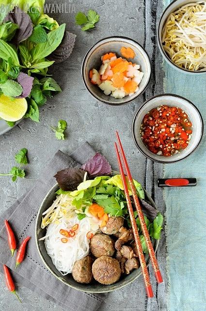 Bun cha czyli wietnamskie kotlety mielone
