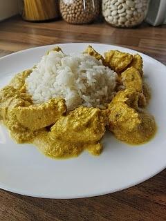 Pierś z kurczaka w sosie curry