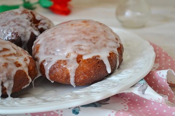 Pączki z ciasta budyniowego