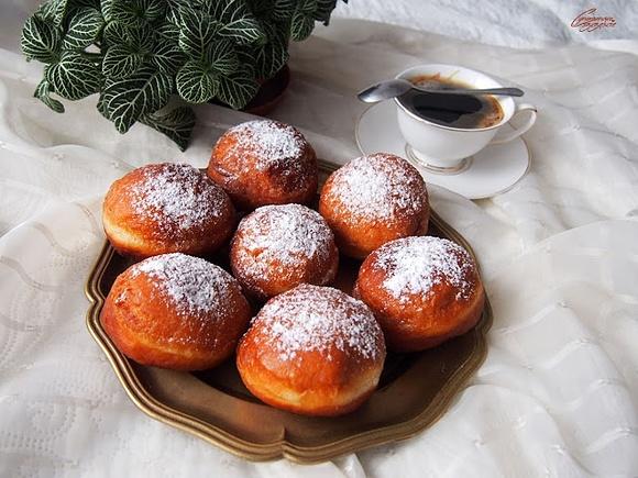 Najlepsze domowe pączki krok po kroku