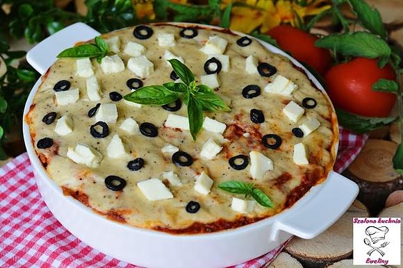 Pastitsio - grecka zapiekanka z makaronem i mięsem wołowym