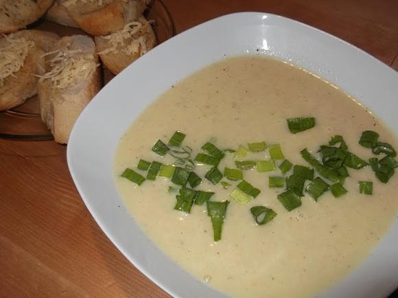 Zupa czosnkowa