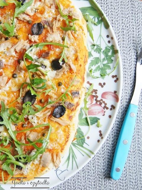 Pizza z tuńczykiem