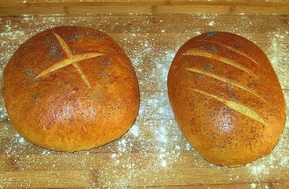 Chleb na suchych drożdżach - jak upiec?