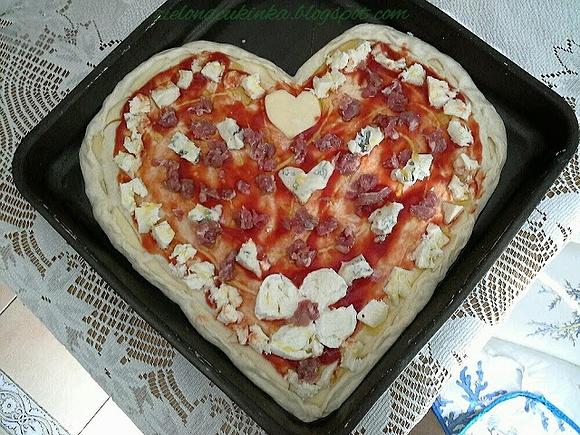 Walentynkowa pizza
