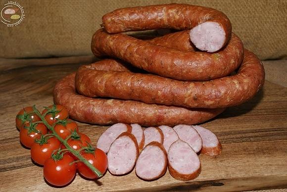 Kiełbasa warkocz domowa szynka i słonina