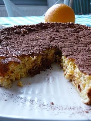Ciasto pomarańczowe z kakao i dekoracją z czekolady