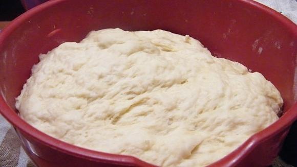 Pieczone pierogi z kapustą i grzybami
