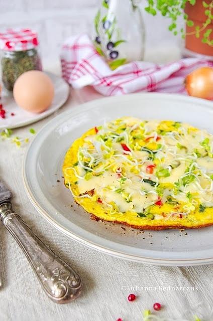 Omlet z papryką i serem