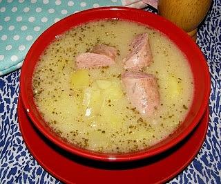 Zupa z białą kiełbasą i ziemniakami