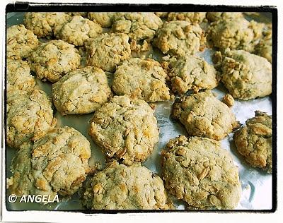 Kruche słone ciastka słonecznikowe - snack sunflower seeds cookies