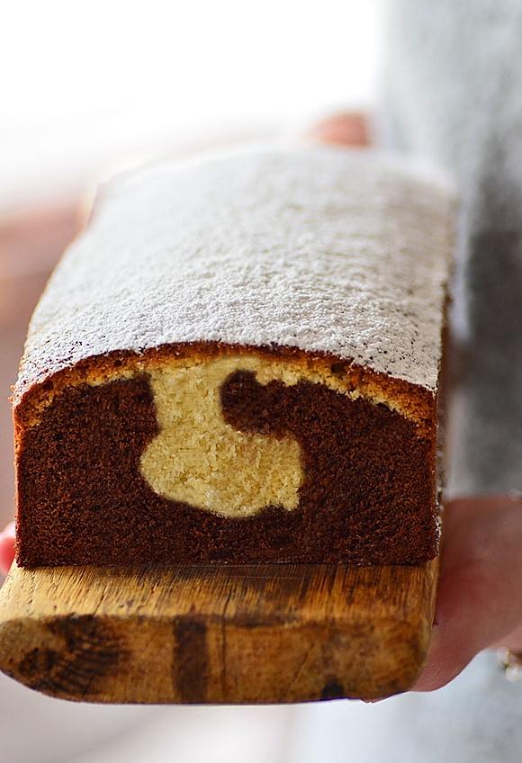 Dwukolorowa babka czekoladowo-kokosowa