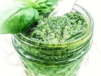 Szybkie i zdrowe pesto do makaronu i pieczywa