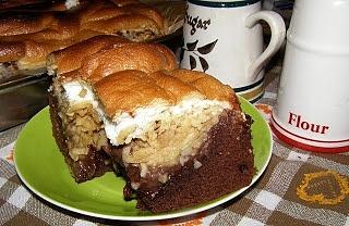 Ciasto czekoladowe z jabłkami i pianką