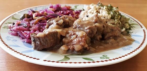 Gulasz staropolski z wołowiny i słoninki