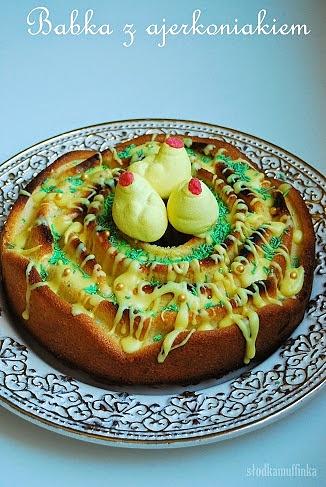 Babka z ajerkoniakiem