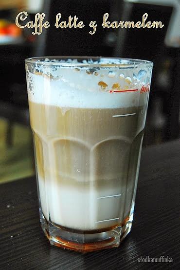 Caffe latte z karmelem