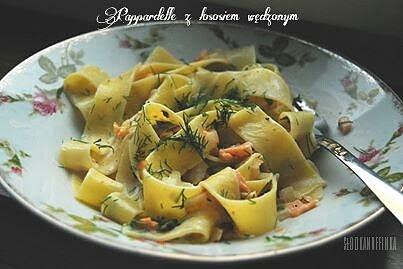 Pappardelle z łososiem wędzonym
