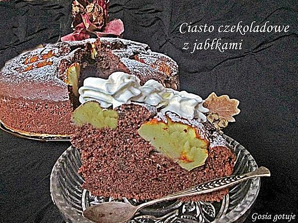 Ciasto czekoladowe z jabłkami