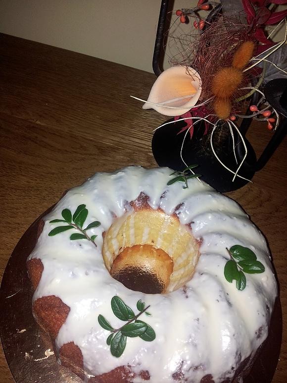 Babka piaskowa klasyczna z borówkami i czekoladą