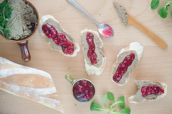 Pasztet z wątróbki bez pieczenia