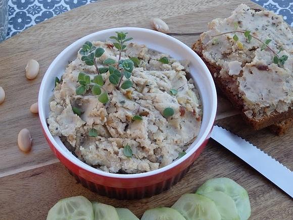 Pasta z białej fasoli