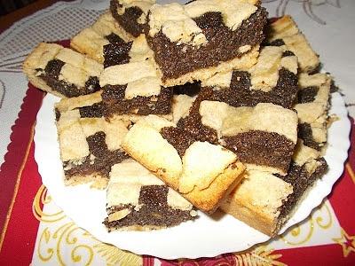 Proste ciasto z masą makową