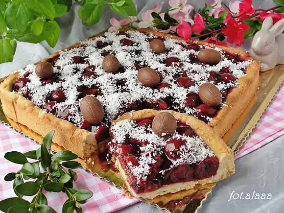 Mazurek z wiśniami i galaretką