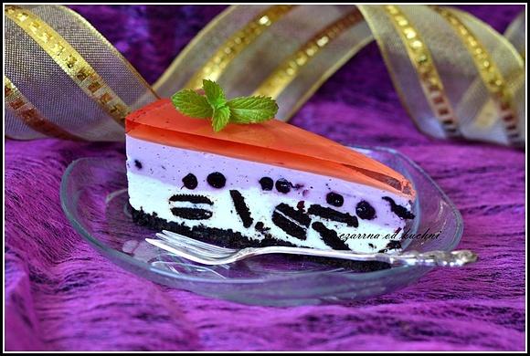 Serniczek z oreo i jagodami