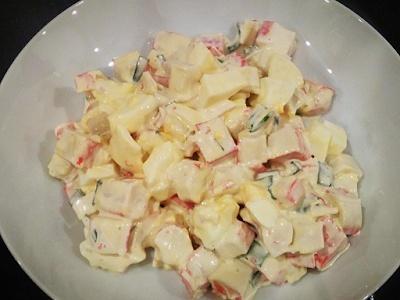 Sałatka surimi