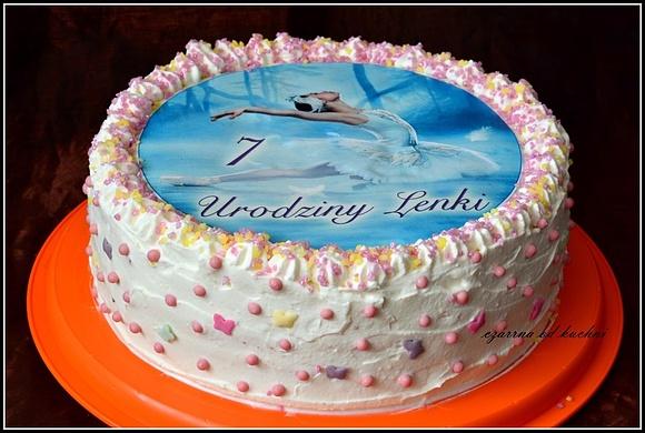 Tort z baletnicą