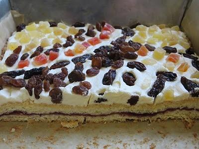 Mazurek cygański - słodkie ciasto z bakaliami i kajmakiem