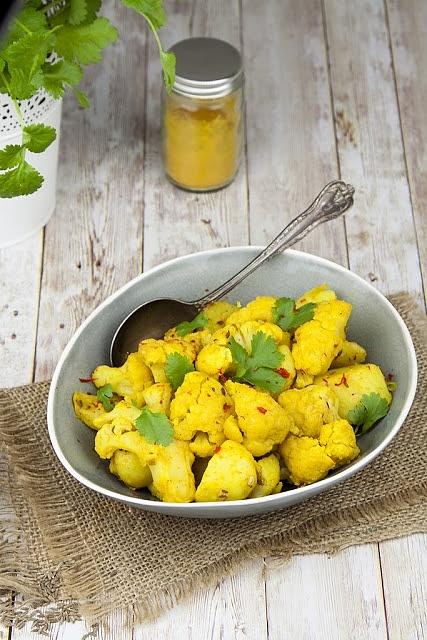 Curry ziemniaczane i kalafiorowe