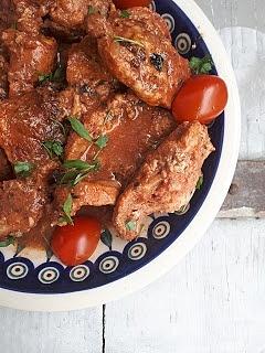 Kotlety z szynki pieczone w pomidorach