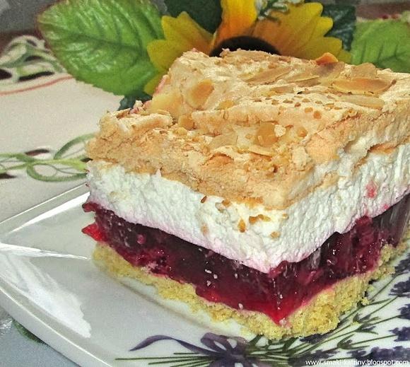 Malinowa chmurka lekkie ciasto z malinami i bezą na dużą blaszkę