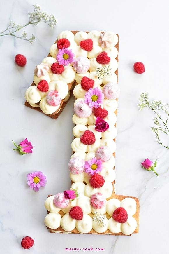 Number cake - krucha tarta z kremem cytrynowym i malinami