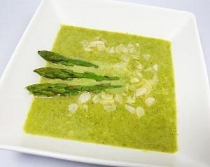 Zupa krem z zielonych szparagów keto lchf paleo bez glutenu laktozy i jajek