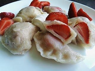 Pierogi z truskawkami