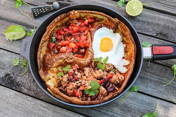 Pieczone naleśniki z farszem tex-mex