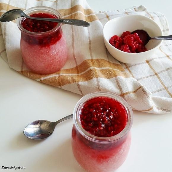 Malinowy pudding z tapioki