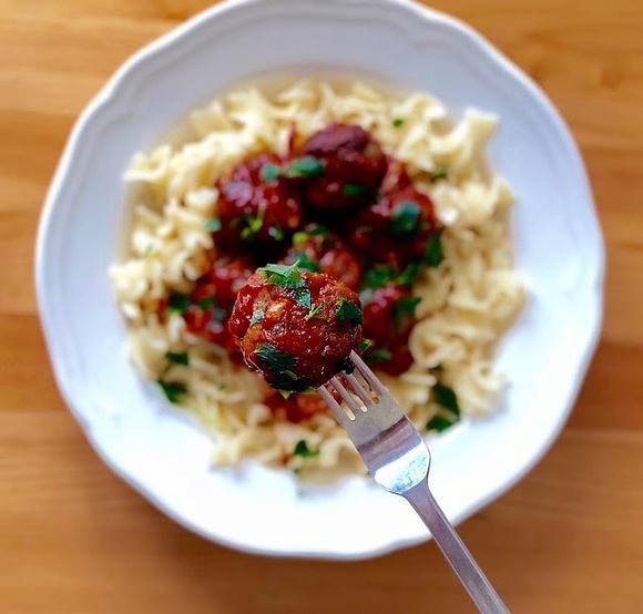 Klopsiki wołowe w sosie BBQ