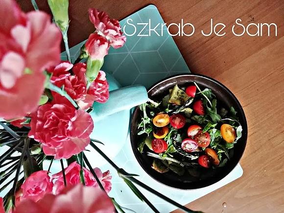 Pieczone zielone szparagi z ziemniakami