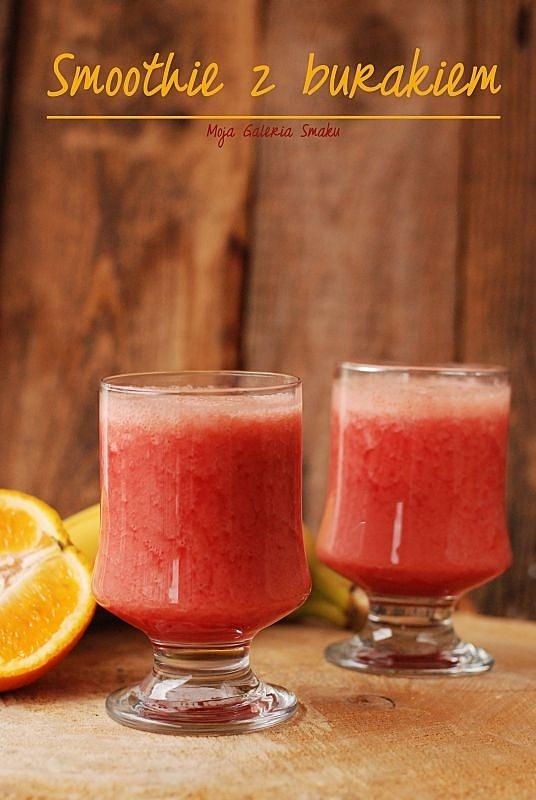 Smoothie z burakiem, bananem i ananasem